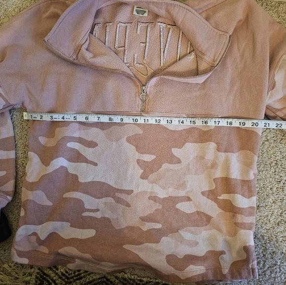 Victoria's Secret PINK Light Pink Camo Varsity Half Zip Pullover Size XS - Picture 5 of 5